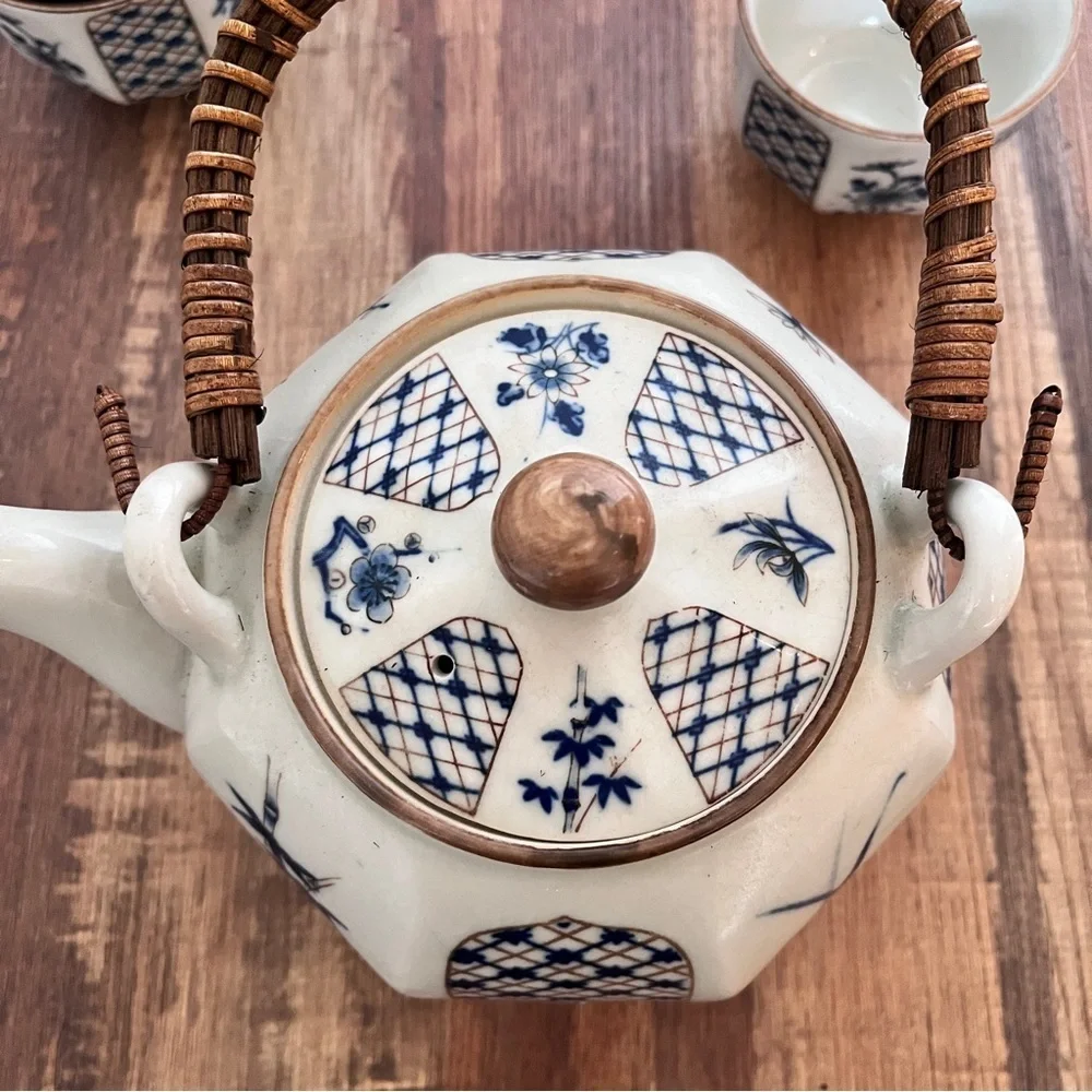 Vintage Otagiri Ceramic Japanese Teapot With 4 Cups Rattan Handle White Blue